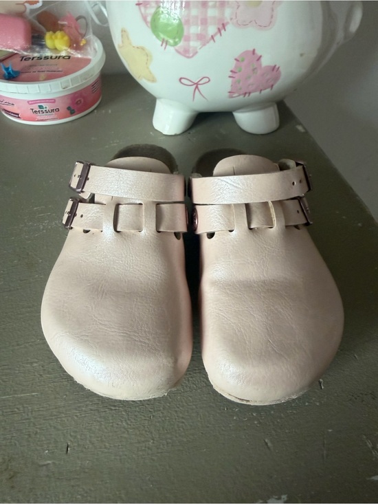 Birkenstock Other - Birkenstock Kids Pale Pink Leather Buckle Clogs